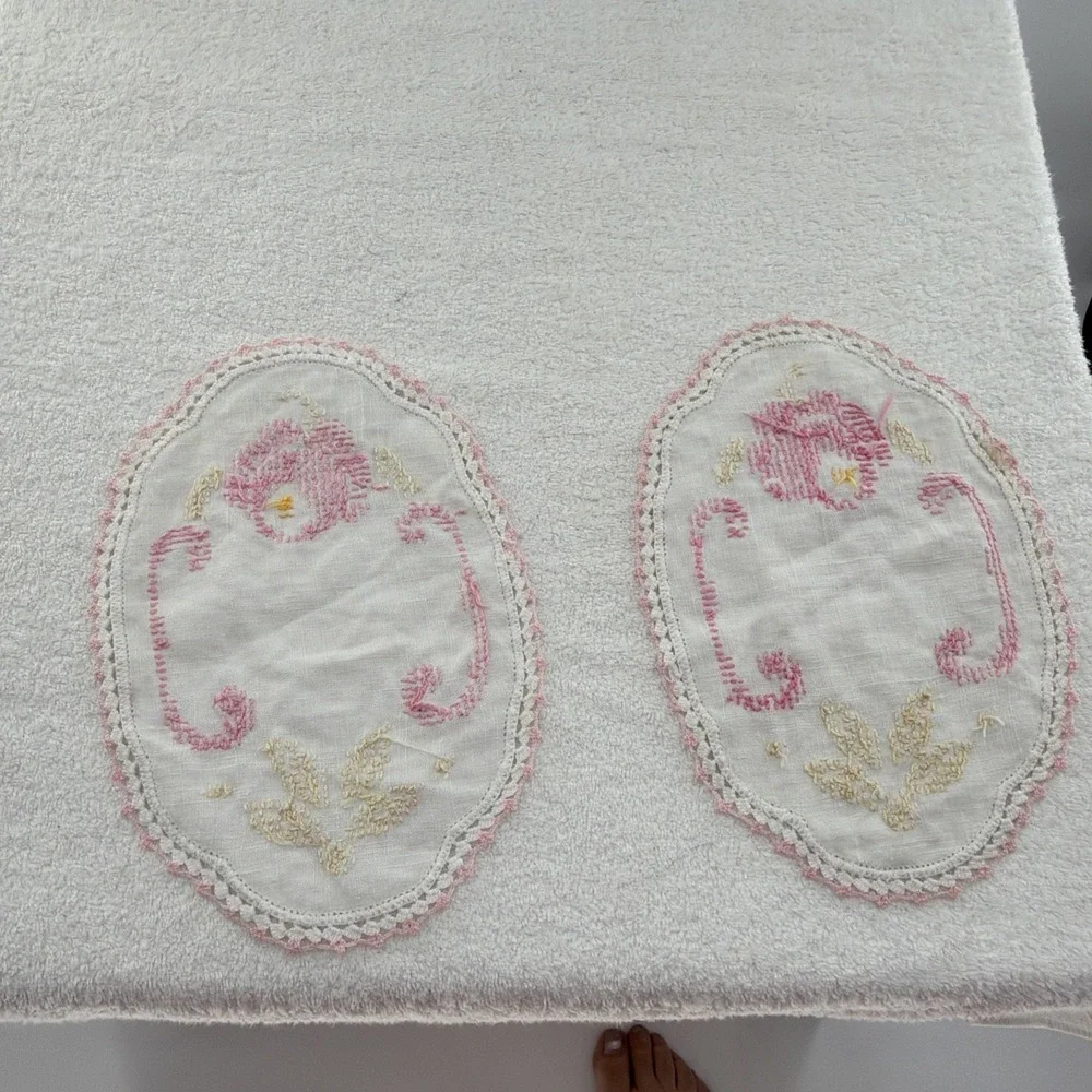 Collectible Handmade Embroidered Doily Set 2 Pink White Crochet Trim 10
